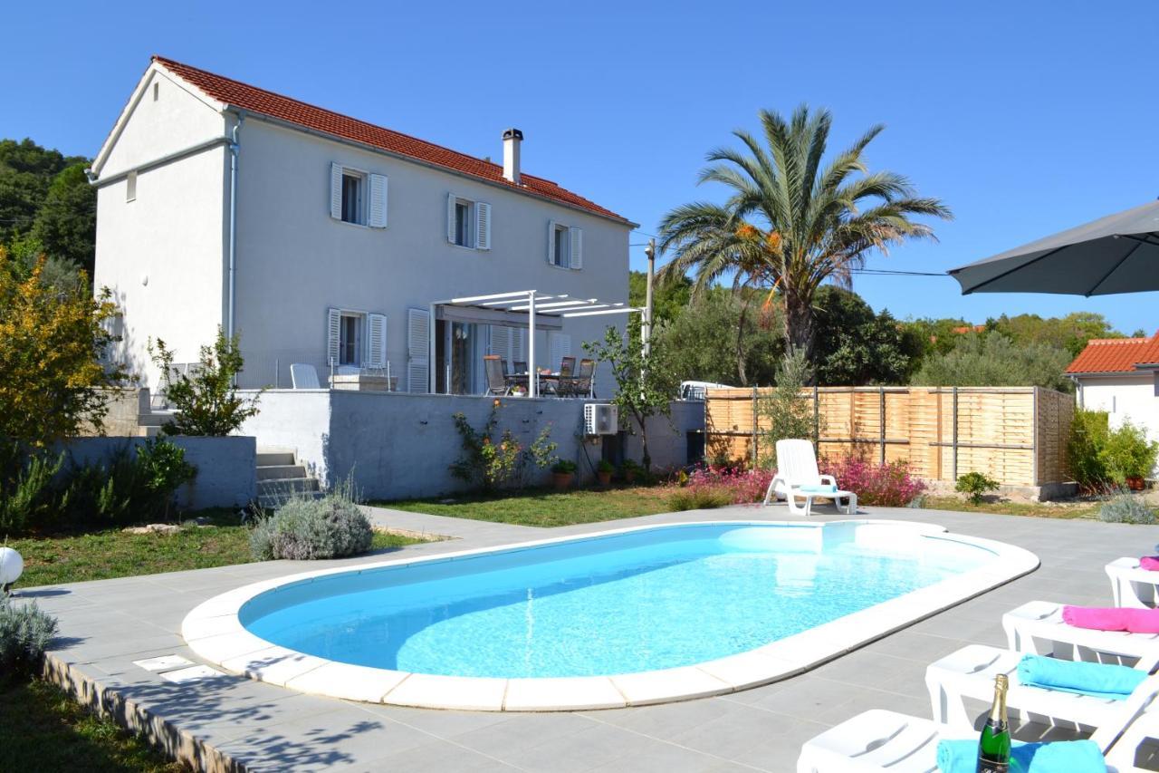 Holiday Home On Dugi Otok - Otok Brbinj エクステリア 写真