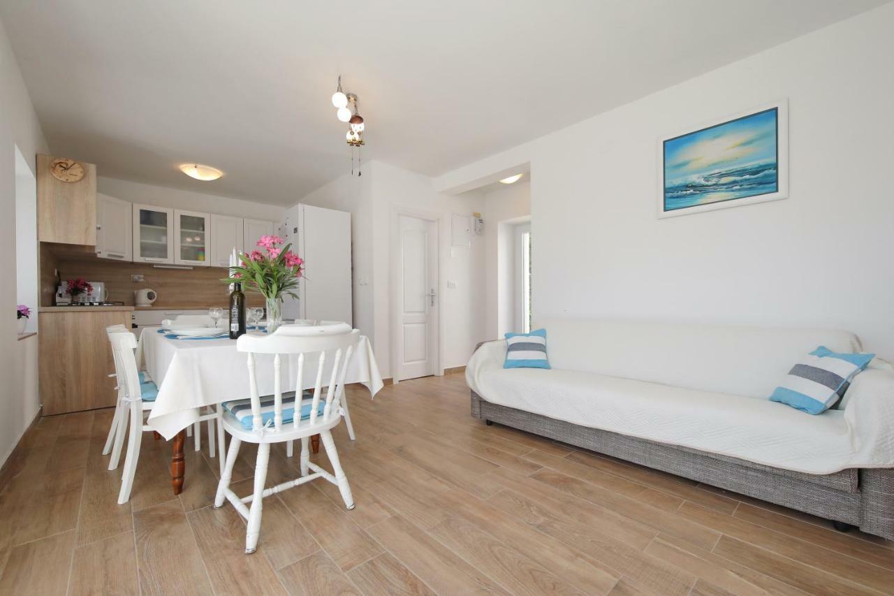 Holiday Home On Dugi Otok - Otok Brbinj エクステリア 写真