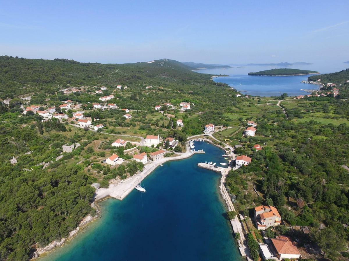 Holiday Home On Dugi Otok - Otok Brbinj エクステリア 写真